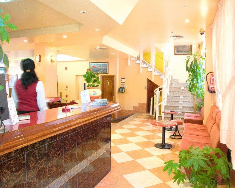 Hotel Can-Vic Guadalajara Extérieur photo