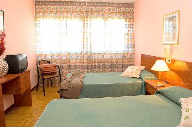 Hotel Can-Vic Guadalajara Extérieur photo