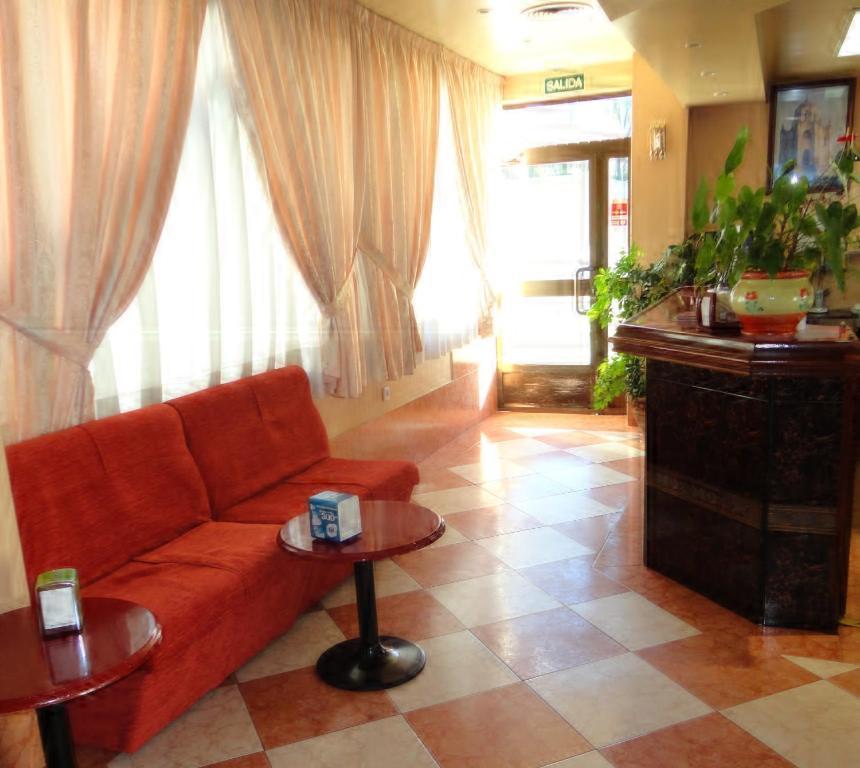 Hotel Can-Vic Guadalajara Extérieur photo